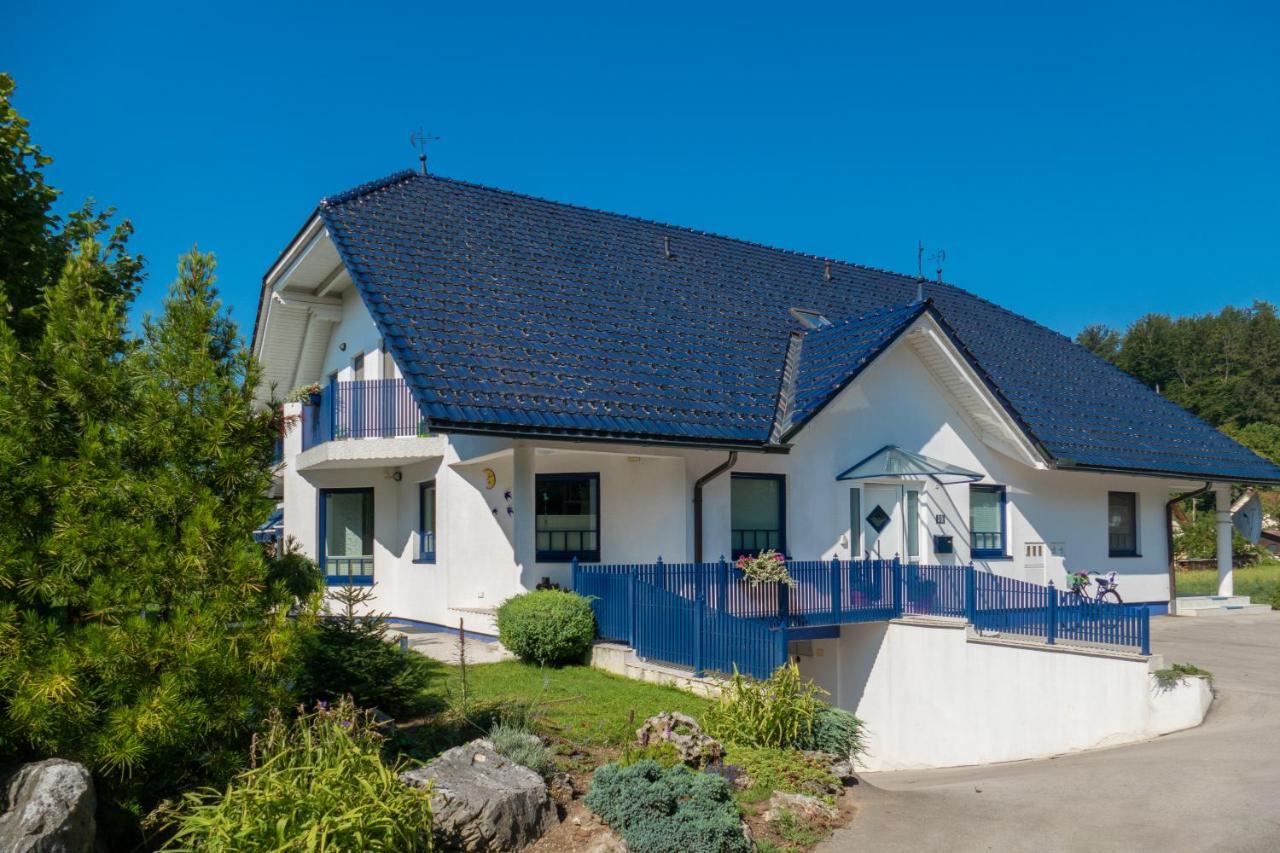 Modrin Apartments Kamnik Exteriör bild